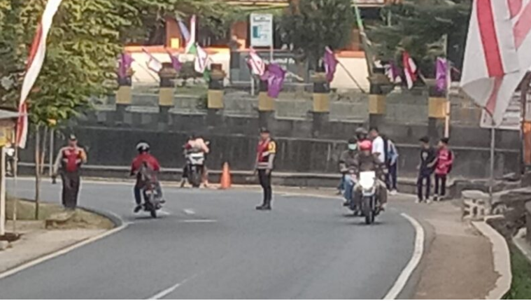 Pelayanan Pagi di Kecamatan Cimaragas dan Cidolog oleh Polsek Cimaragas